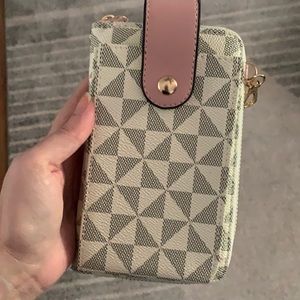 Pocketbook wristlet